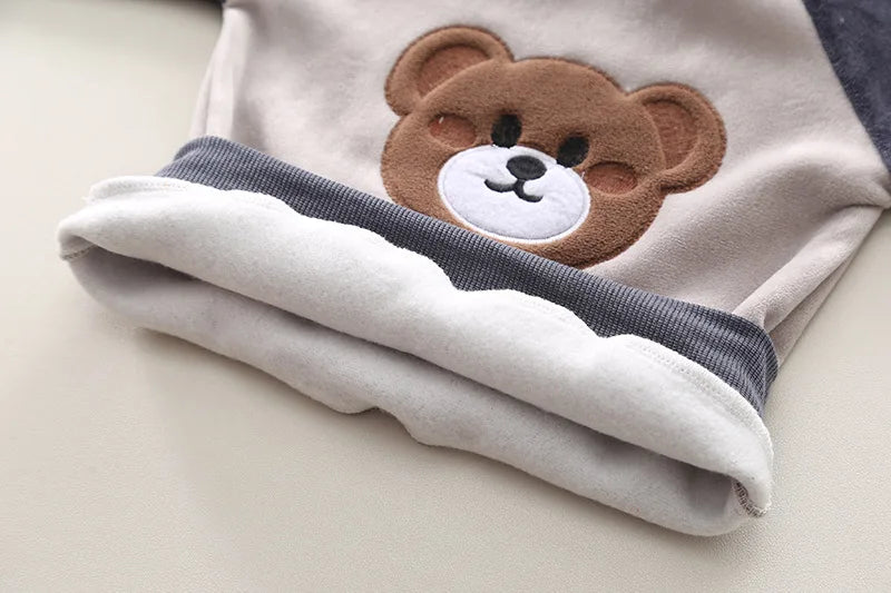 New Baby Boys Clothes Set Autumn Winter Thick Velvet Cartoon Bear Hooded Coat Sweater Pants 3Pc for 1-4 Years Kids Sprot Outfits