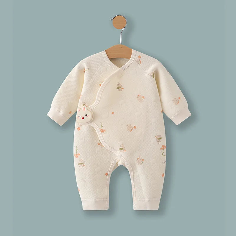 Soft 100% cotton newborn long sleeve pajamas for infants, perfect for spring and autumn wear, featuring adorable patterns.