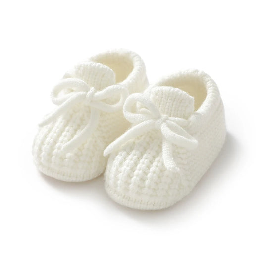 Knitted newborn baby shoes in white, perfect toddler footwear fashion for infants 0-18 months